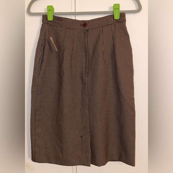 Vintage Bedford Fair Light Brown Black Dot Pattern Pencil Skirt Size 4P - Picture 2 of 6